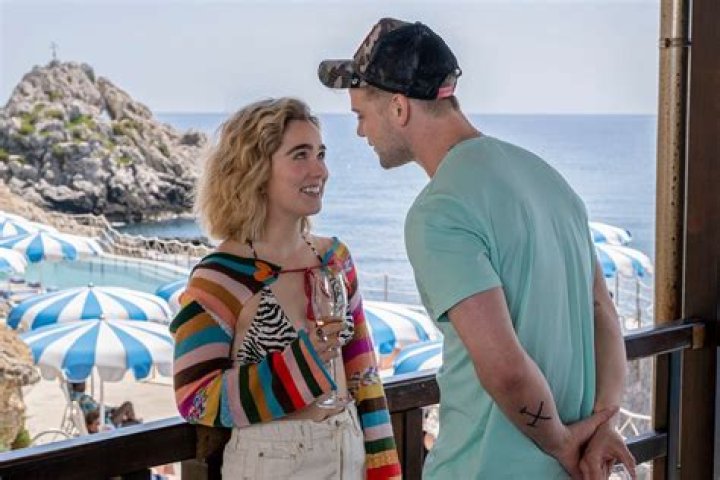 “The White Lotus” Actor Leo Woodall Parents Met At An Acting School